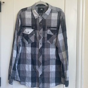 Men’s Rock & Republic Black and Grey Button Up Shirt. Size XL